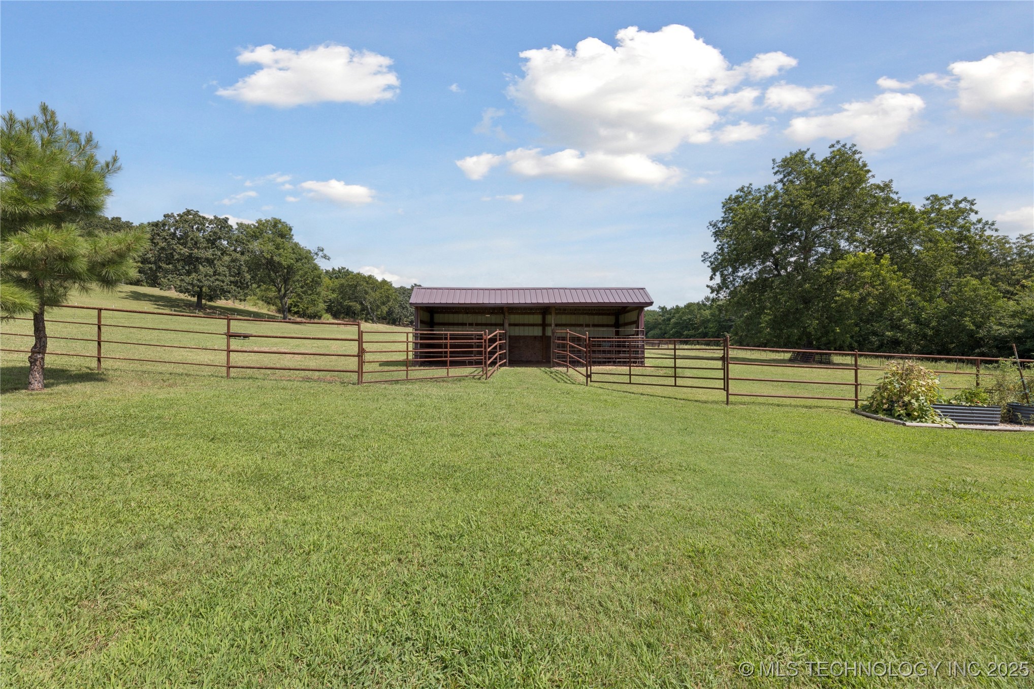 Kiefer, Oklahoma, 74041, United States, 3 Bedrooms Bedrooms, ,2 BathroomsBathrooms,Residential,For Sale,1917885