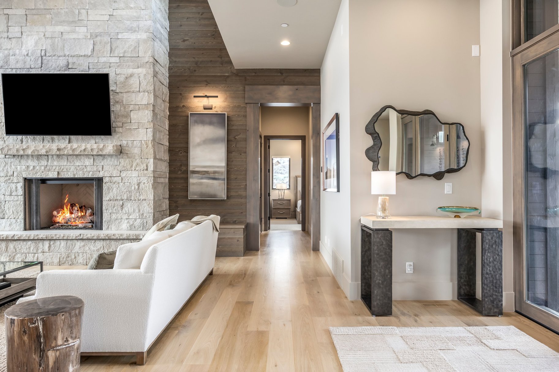 Beautiful Modern Custom Home with Rock Cliff Views at Victory Ranch - 物件實景