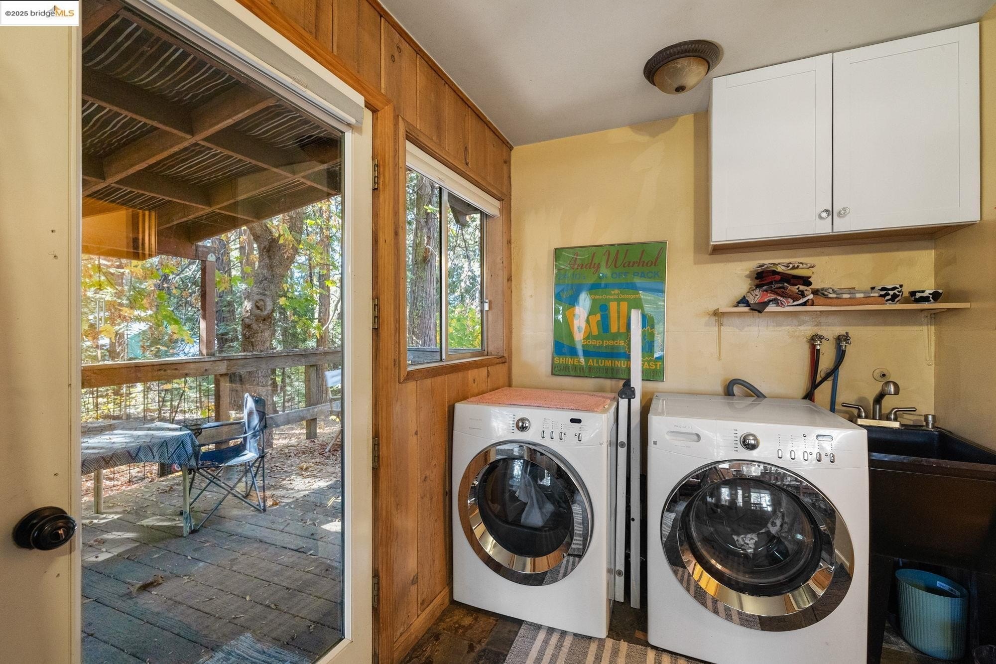 Mi Wuk Village, California, 95346, United States, 5 Bedrooms Bedrooms, ,3 BathroomsBathrooms,Residential,For Sale,1991083