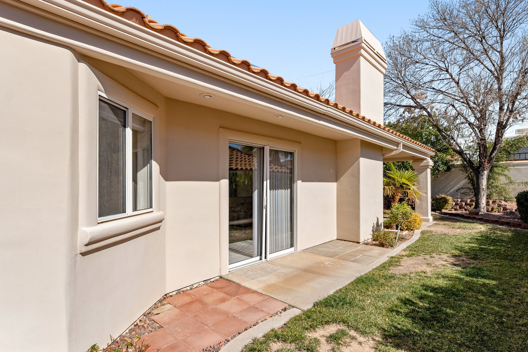 Low-Maintenance Living in a Prime Green Springs Location - 物件實景