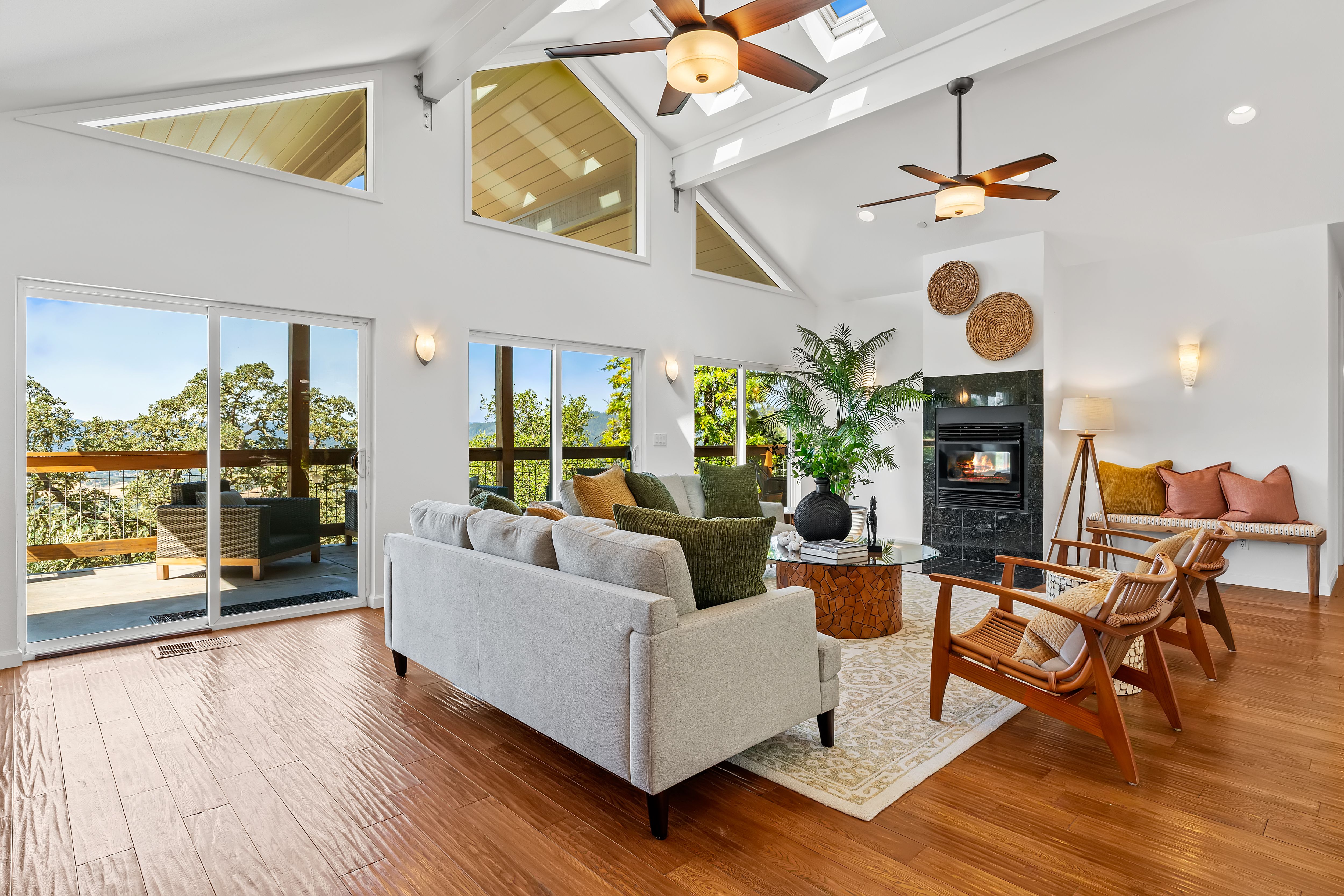  Exceptional Estate Perched On Over 11± Private Acres - 物件實景