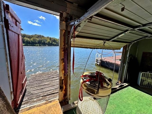 Hulbert, Oklahoma, 74441, United States, 3 Bedrooms Bedrooms, ,2 BathroomsBathrooms,Residential,For Sale,1976357