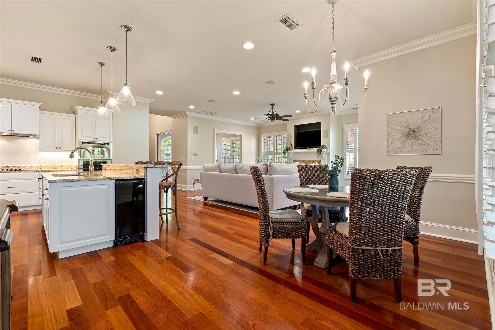 Gulf Shores, Alabama, 36542, United States, 3 Bedrooms Bedrooms, ,3 BathroomsBathrooms,Residential,For Sale,1804306