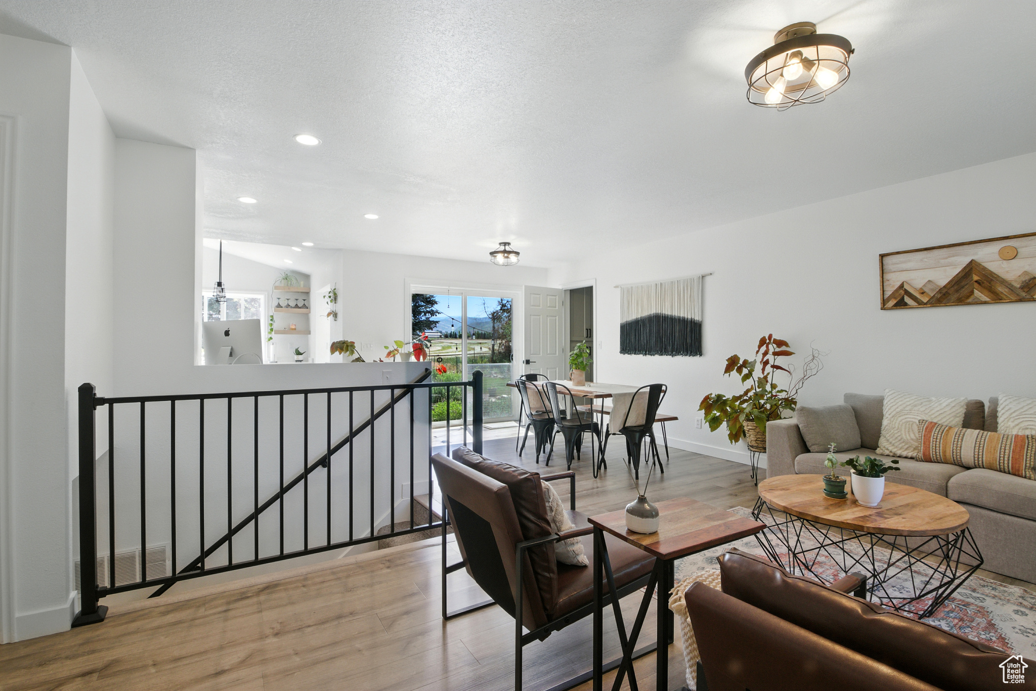 Heber City, Utah, 84032, United States, 4 Bedrooms Bedrooms, ,3 BathroomsBathrooms,Residential,For Sale,1856217