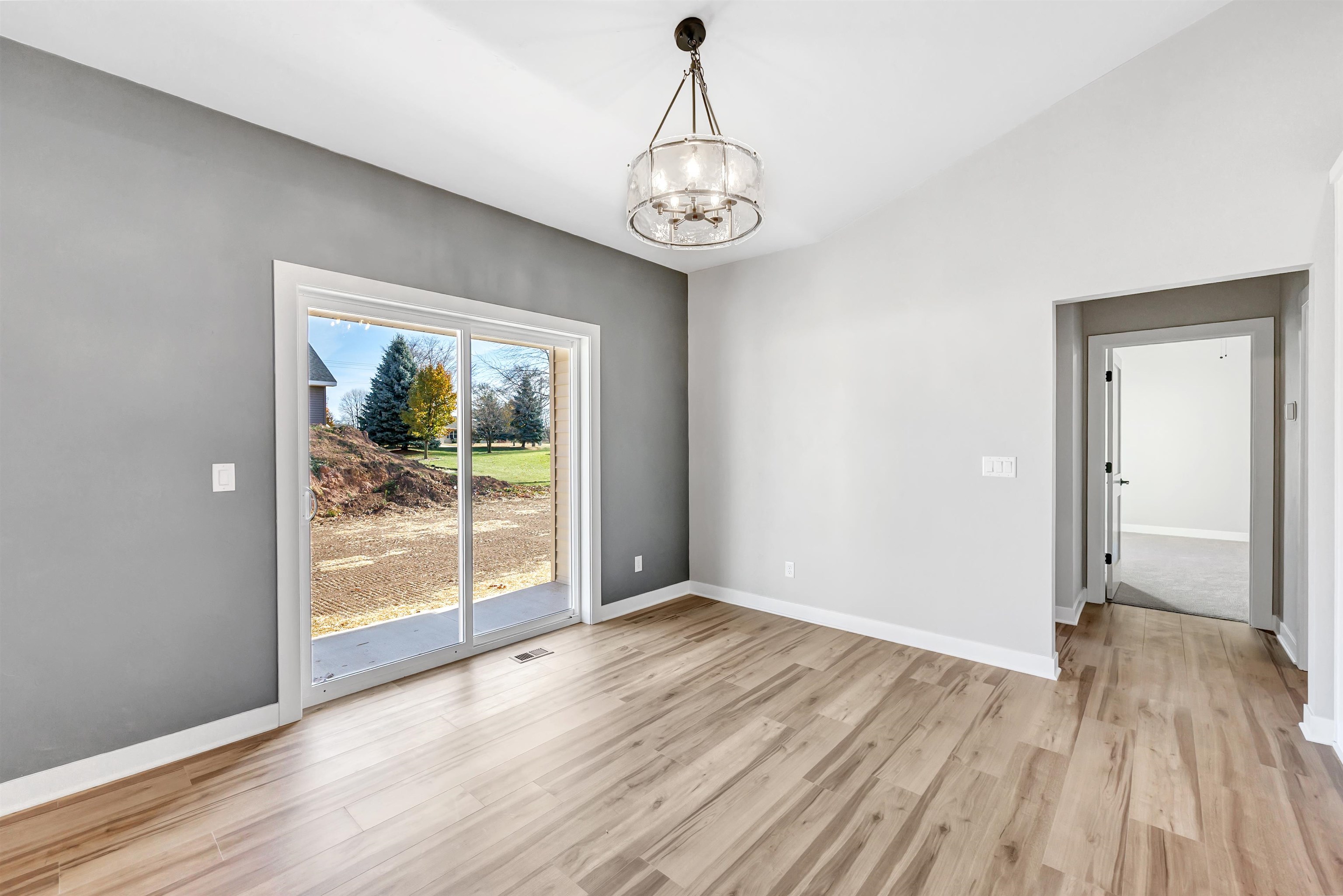 GREEN BAY, Wisconsin, 54311, United States, 3 Bedrooms Bedrooms, ,2 BathroomsBathrooms,Residential,For Sale,1998102