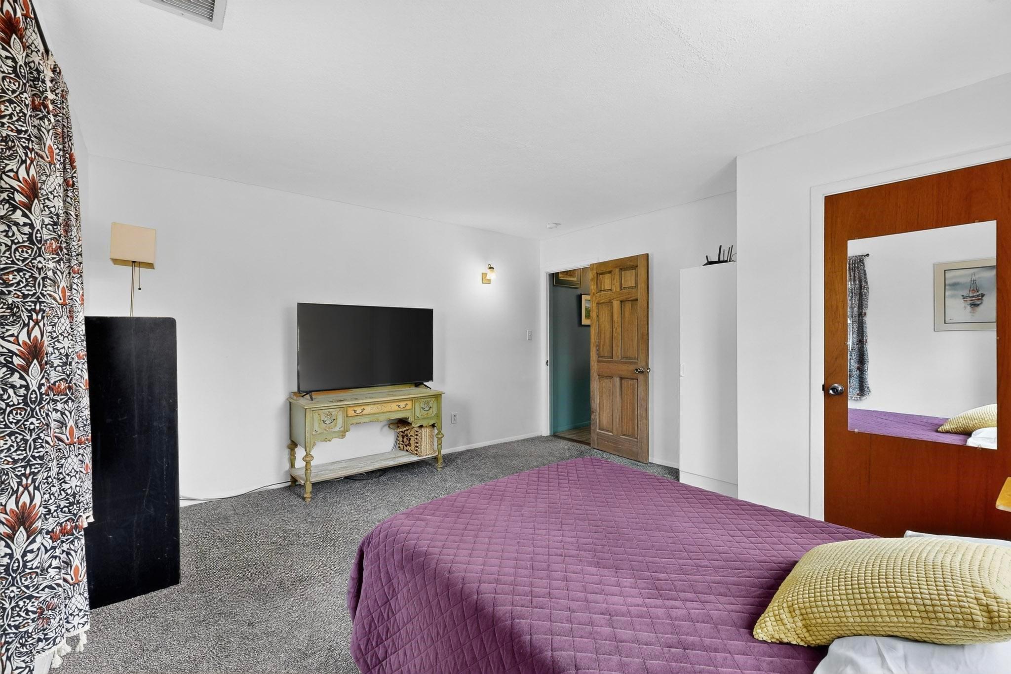 Santa Fe, New Mexico, 87505, United States, 3 Bedrooms Bedrooms, ,2 BathroomsBathrooms,Residential,For Sale,1971309