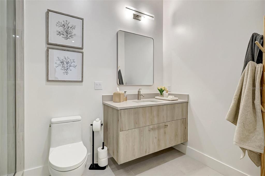 Sarasota, Florida, 34236, United States, 3 Bedrooms Bedrooms, ,4 BathroomsBathrooms,Residential,For Sale,1828539