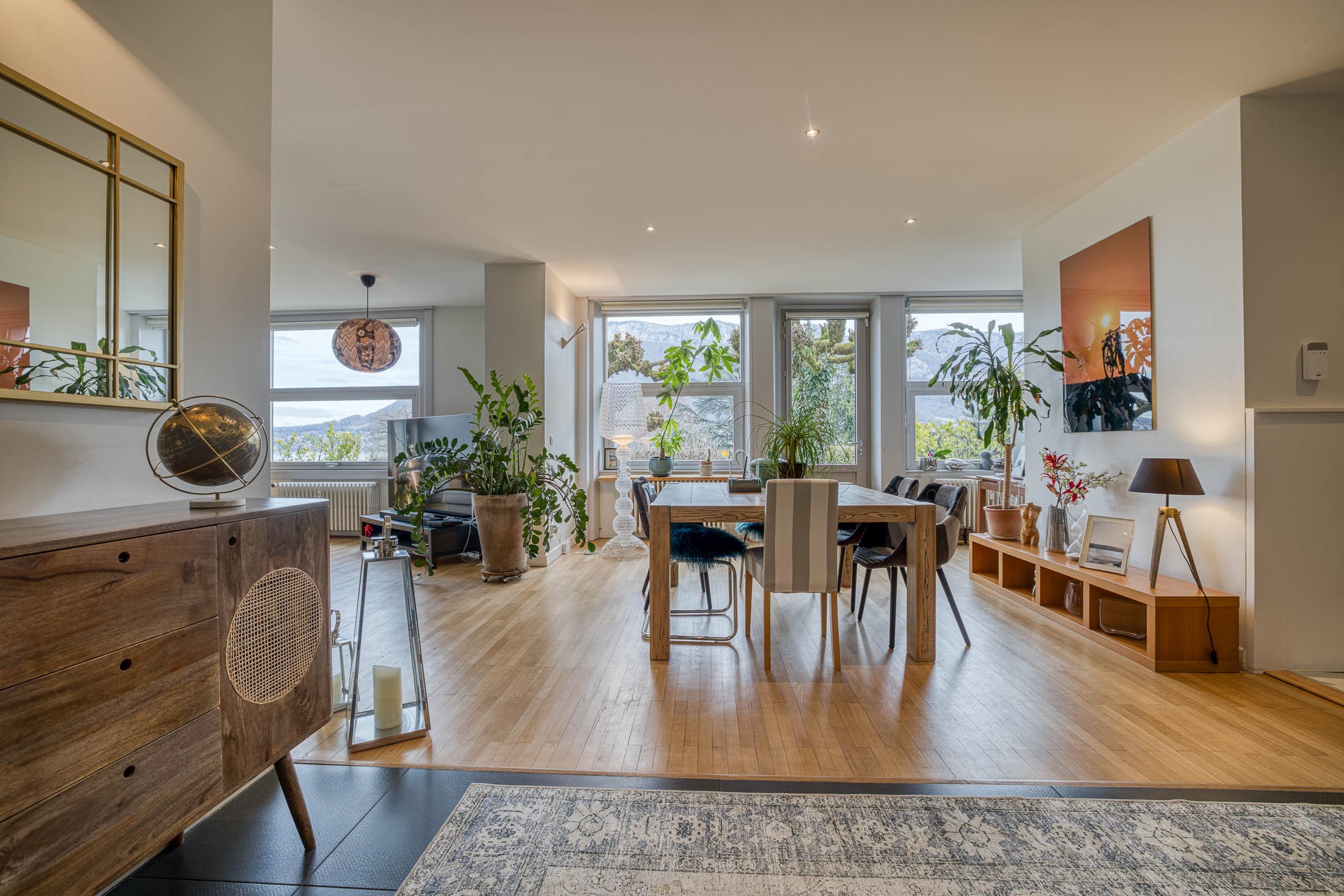  Loft overlooking lac d