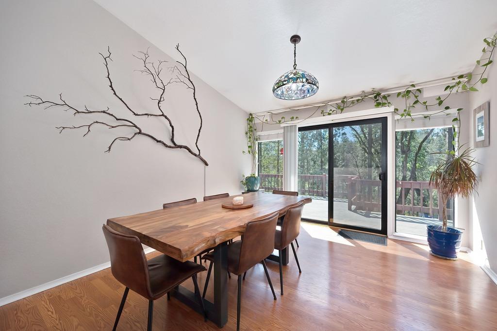 Foresthill, California, 95631, United States, 3 Bedrooms Bedrooms, ,2 BathroomsBathrooms,Residential,For Sale,1819375