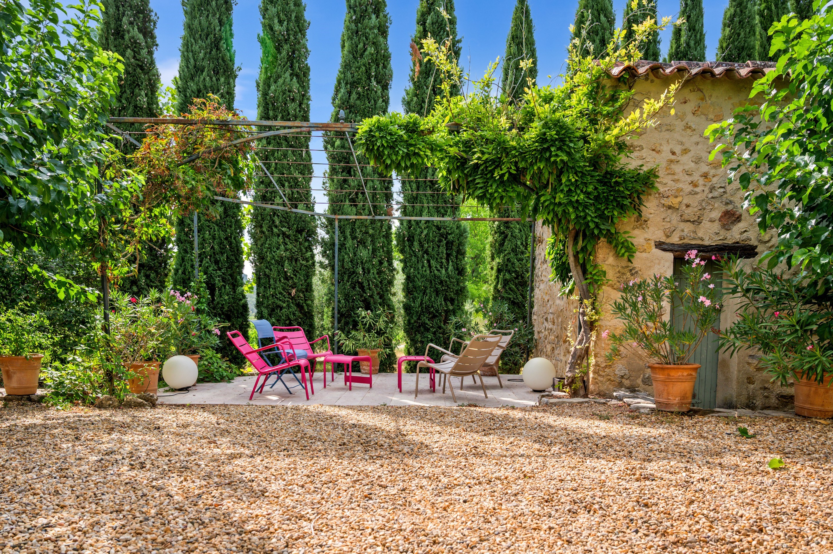  Exceptional Provençal Estate – Elegant Bastide with Pool Amidst Vineyards - 物件實景