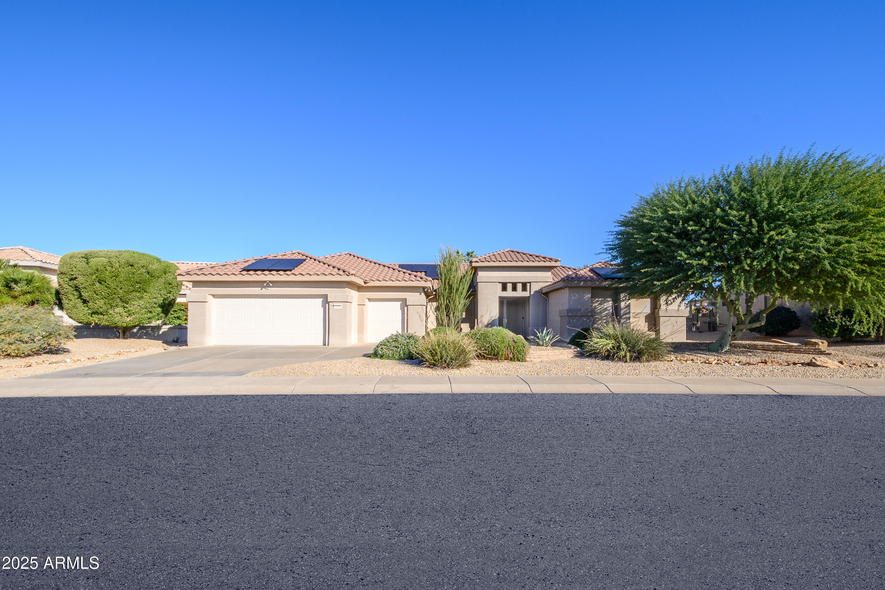 Surprise, Arizona, 85374, United States, 2 Bedrooms Bedrooms, ,3 BathroomsBathrooms,Residential,For Sale,2003056