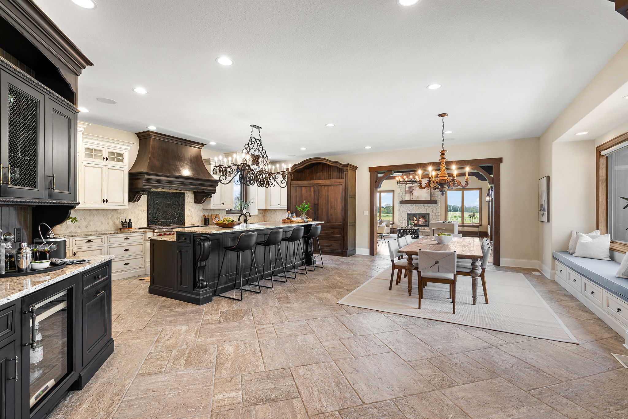  77+ Acre Estate Offering a Blend of Open Ground and Wooded Surroundings - 物件實景