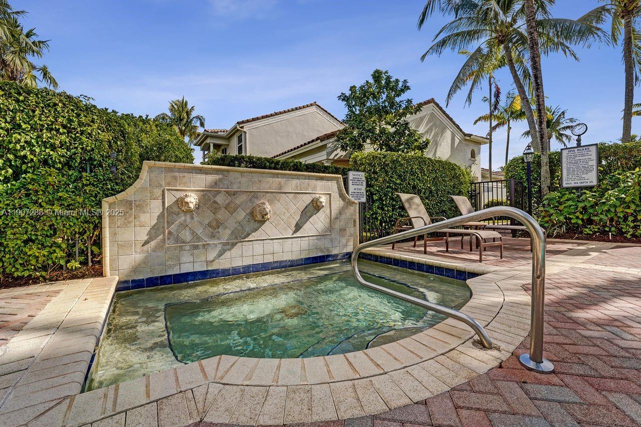 Hollywood, Florida, 33019, United States, 3 Bedrooms Bedrooms, ,3 BathroomsBathrooms,Residential,For Sale,1989592