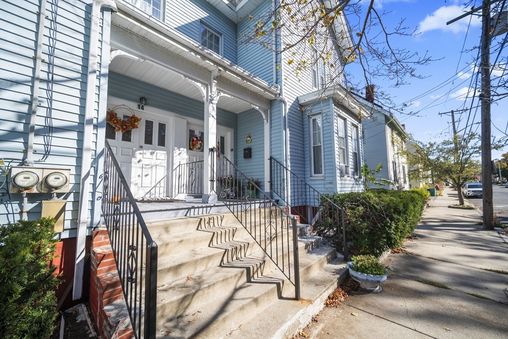 Lynn, Massachusetts, 01902, United States, 5 Bedrooms Bedrooms, ,3 BathroomsBathrooms,Residential,For Sale,1996647