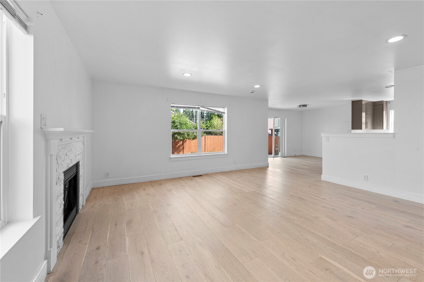 Auburn, Washington, 98092, United States, 3 Bedrooms Bedrooms, ,3 BathroomsBathrooms,Residential,For Sale,1911390