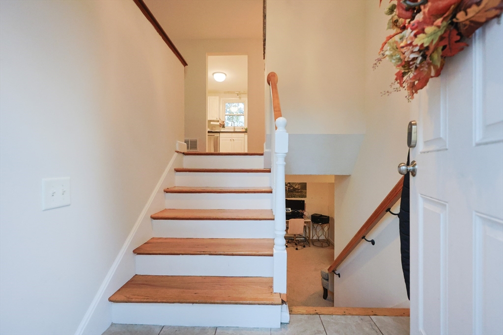 Framingham, Massachusetts, 01701, United States, 3 Bedrooms Bedrooms, ,2 BathroomsBathrooms,Residential,For Sale,1987997