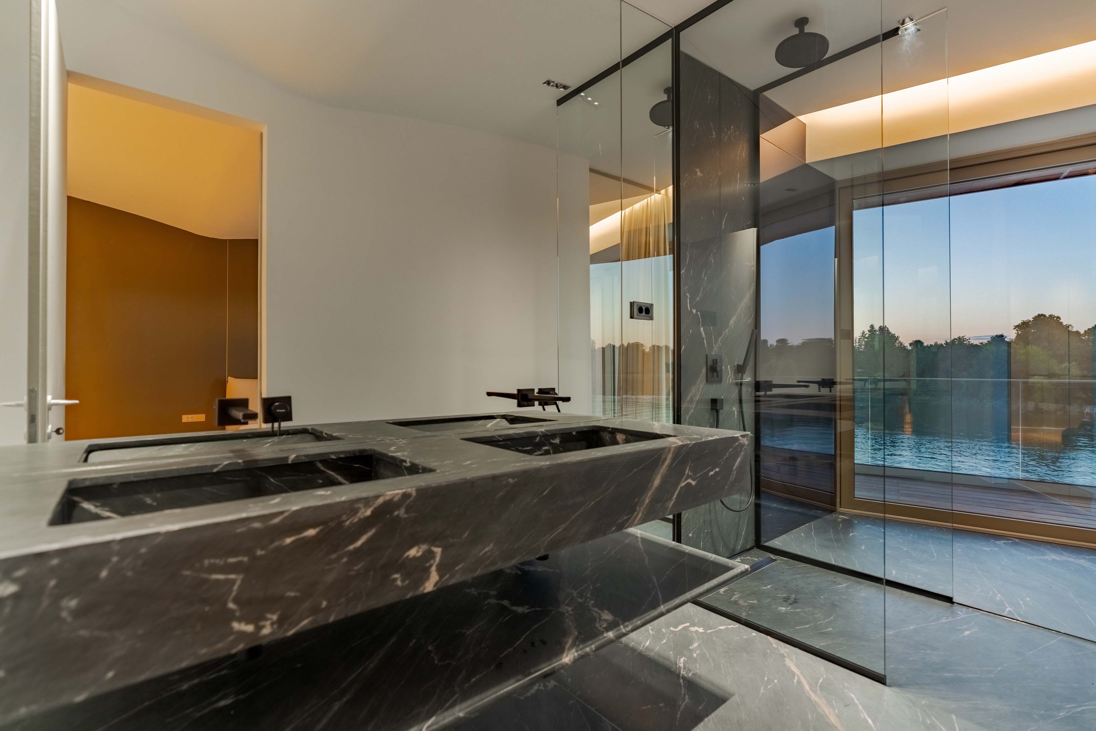  Unique Lakeside Villa on Snagov Lake, Romania - 物件實景