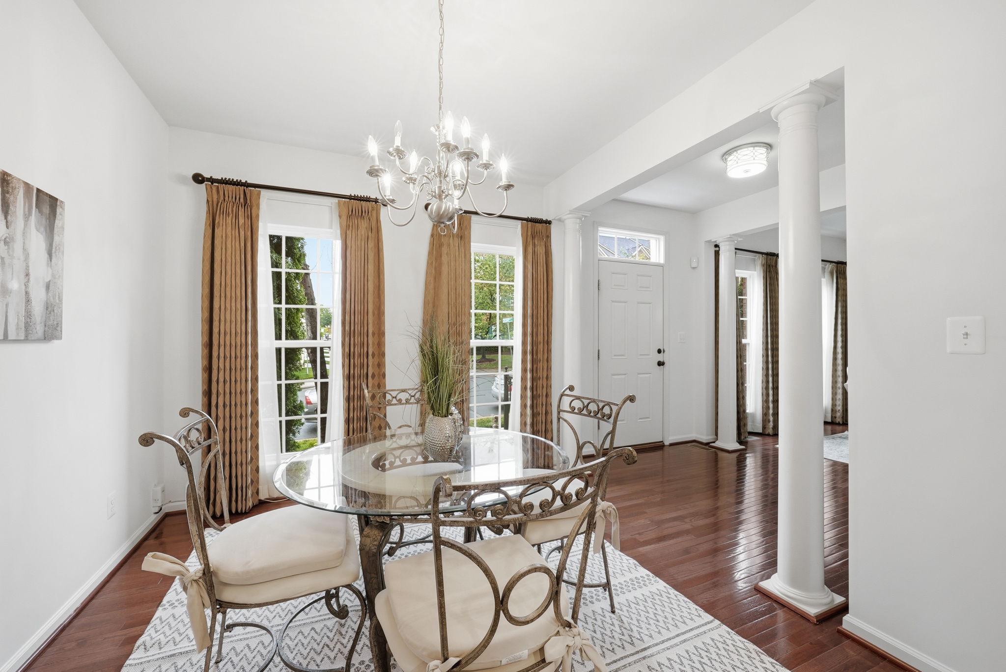 Woodbridge, Virginia, 22191, United States, 3 Bedrooms Bedrooms, ,3 BathroomsBathrooms,Residential,For Sale,2049196