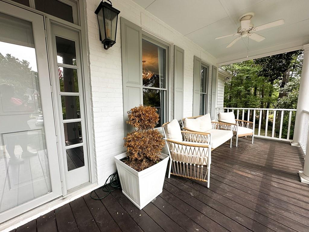 DALTON, Georgia, 30720, United States, 5 Bedrooms Bedrooms, ,5 BathroomsBathrooms,Residential,For Sale,1939642