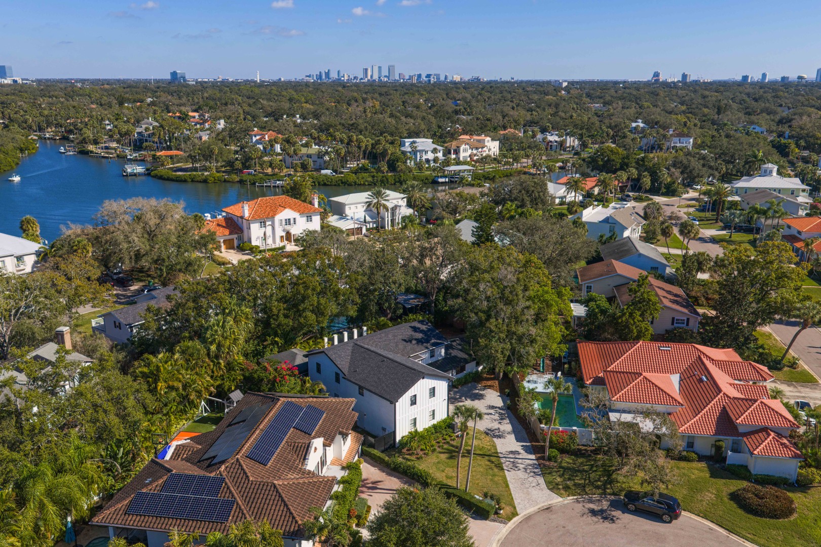 Tampa, Florida, 33629, United States, 4 Bedrooms Bedrooms, ,5 BathroomsBathrooms,Residential,For Sale,2010401