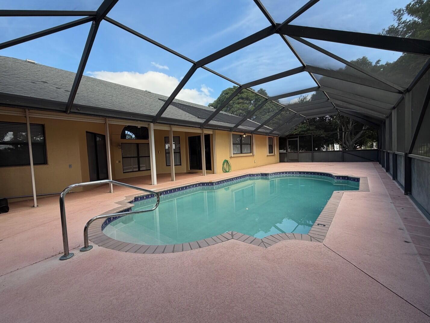 Royal Palm Beach, Florida, 33411, United States, 3 Bedrooms Bedrooms, ,2 BathroomsBathrooms,Residential,For Sale,1992913