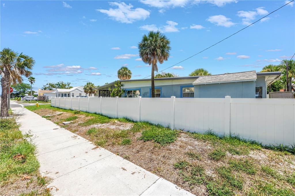 St Pete Beach, Florida, 33706, United States, 3 Bedrooms Bedrooms, ,2 BathroomsBathrooms,Residential,For Sale,1897021