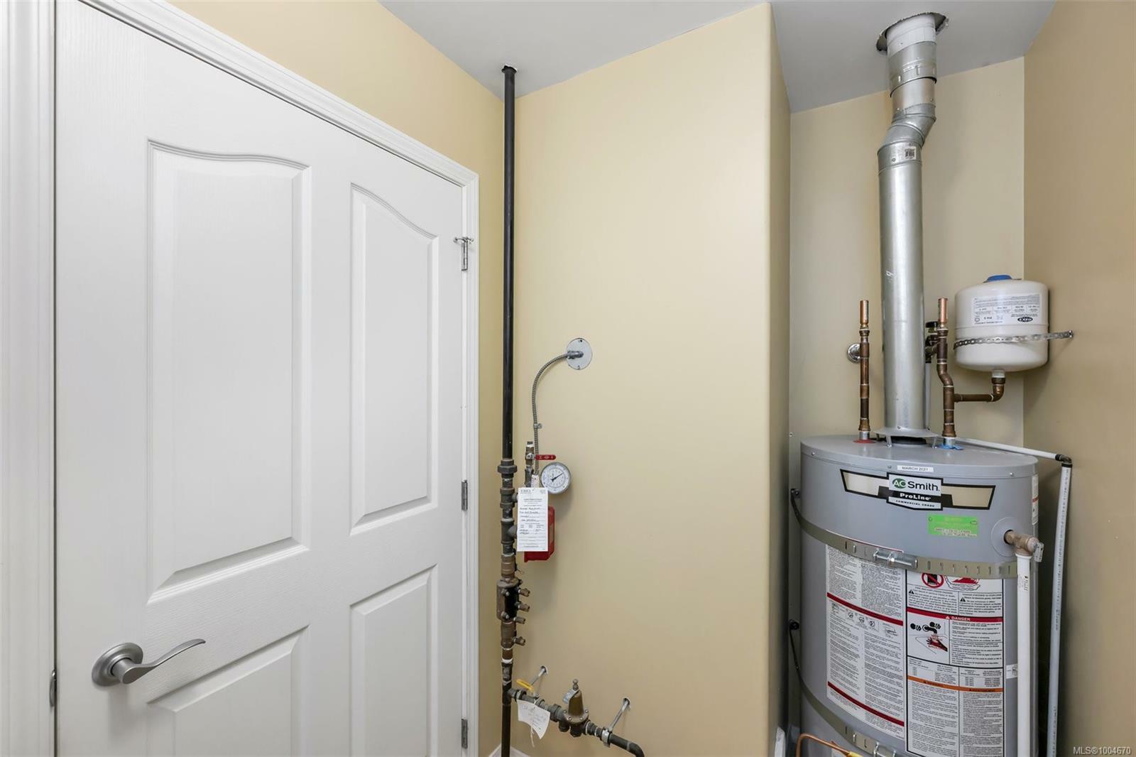 DUNCAN, British Columbia, V9L 2S2, CA, 2 Bedrooms Bedrooms, ,Residential,For Sale,1875363