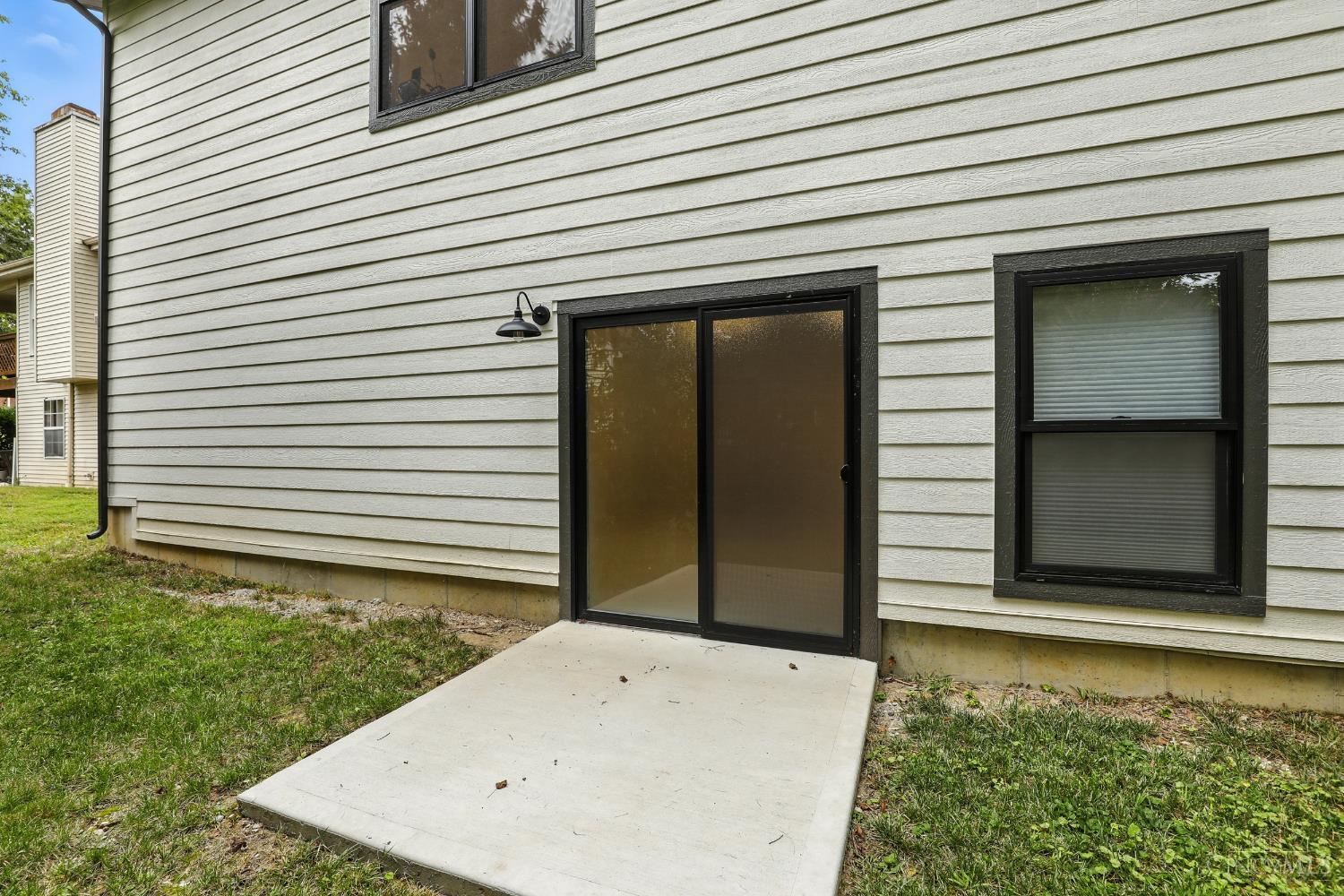 Anderson Twp, Ohio, 45255, United States, 4 Bedrooms Bedrooms, ,4 BathroomsBathrooms,Residential,For Sale,1926140