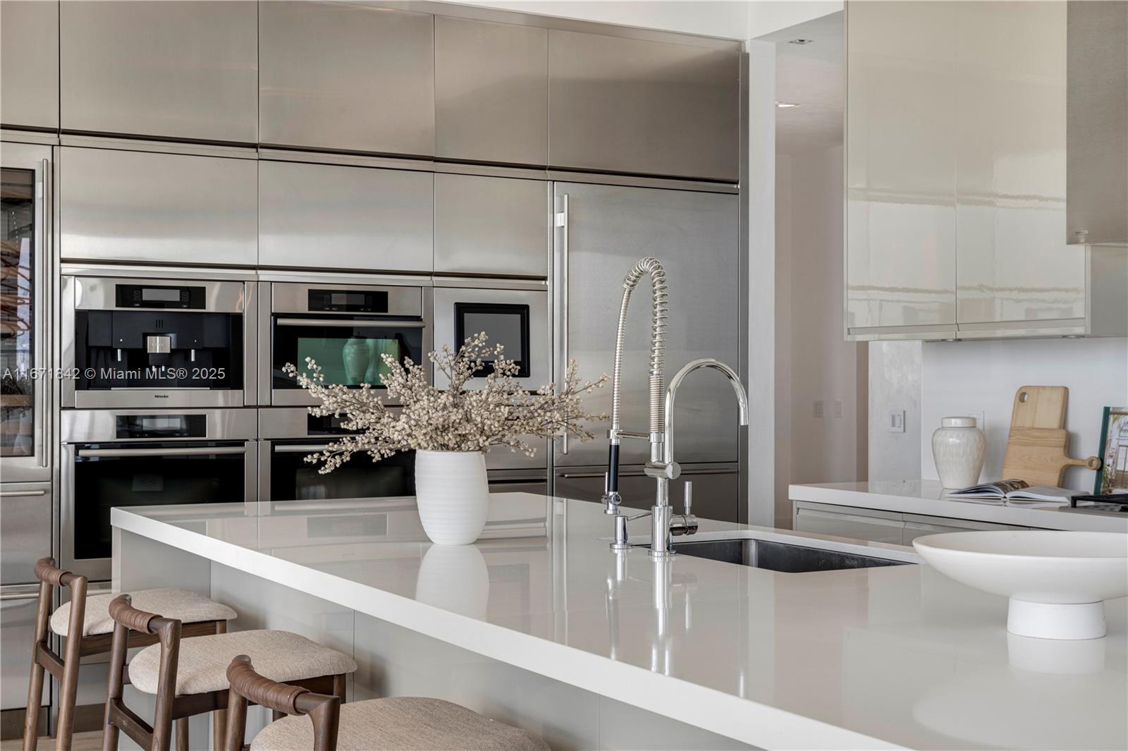 Miami Beach, Florida, 33139, United States, 4 Bedrooms Bedrooms, ,4 BathroomsBathrooms,Residential,For Sale,1840122