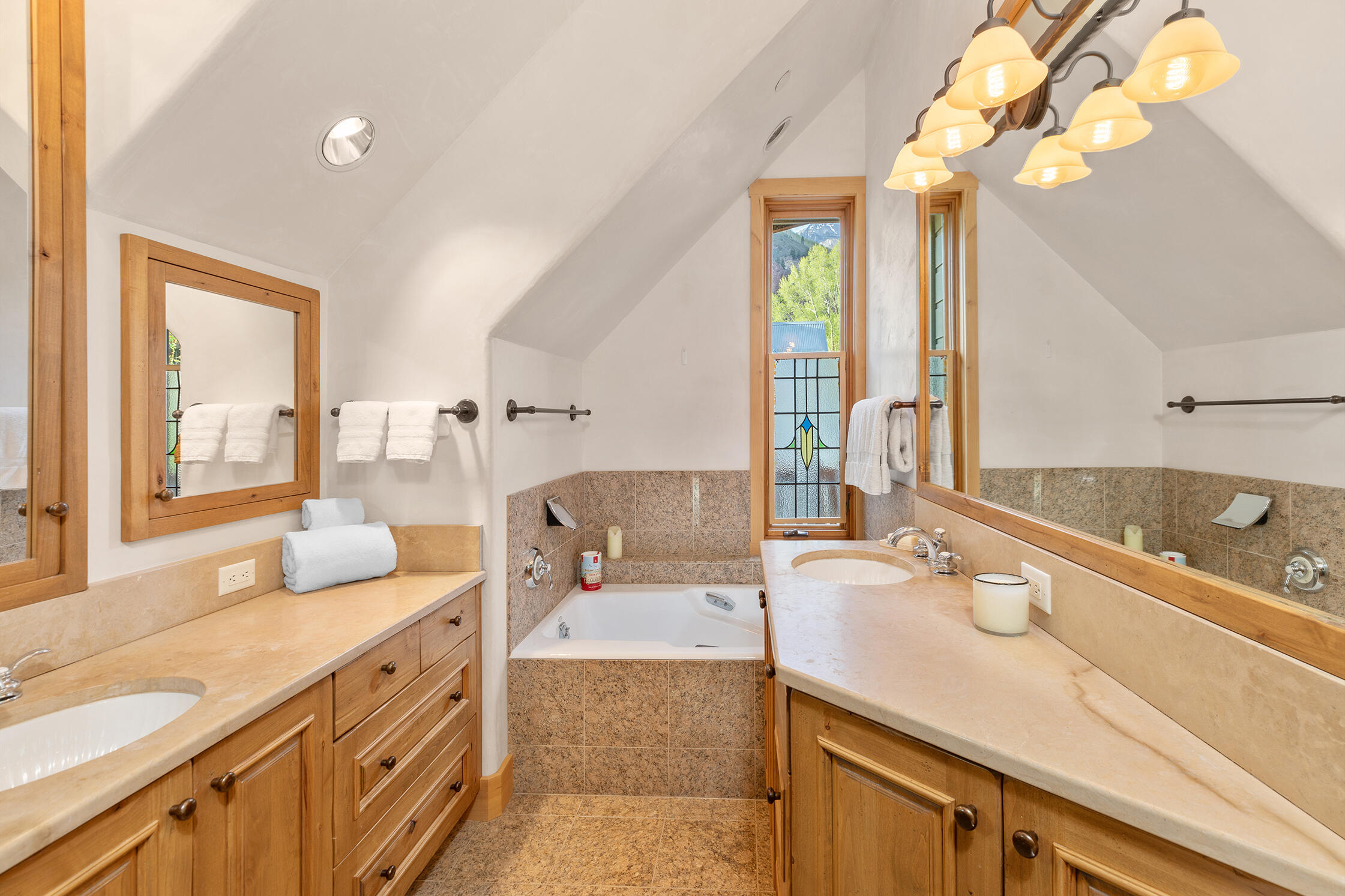 Telluride, Colorado, 81435, United States, 5 Bedrooms Bedrooms, ,5 BathroomsBathrooms,Residential,For Sale,1760504