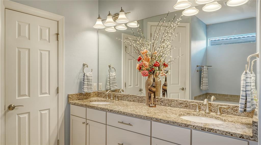 Venice, Florida, 34293, United States, 3 Bedrooms Bedrooms, ,3 BathroomsBathrooms,Residential,For Sale,1723575