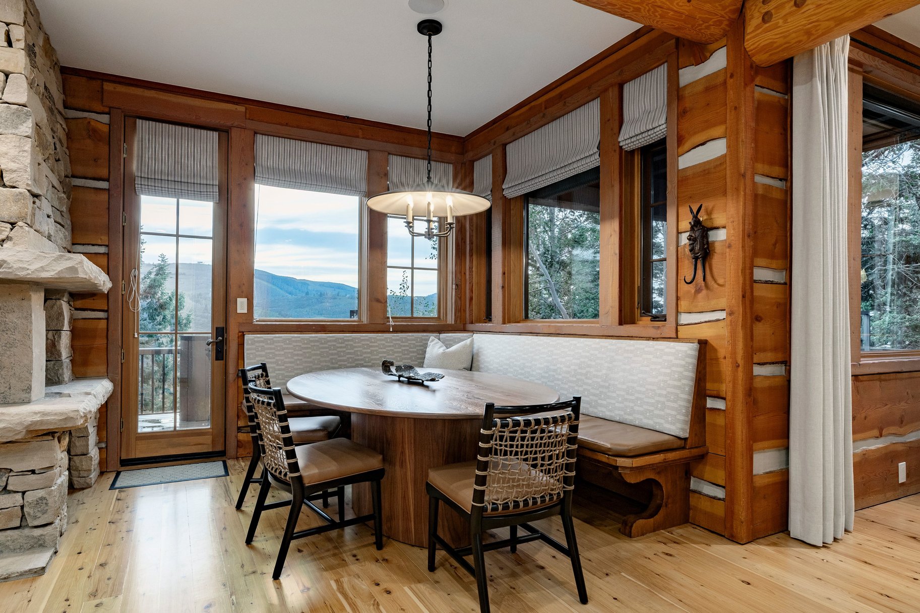  Mountain Transitional Legacy Ski Home in Gated Upper Deer Valley Community - 物件實景