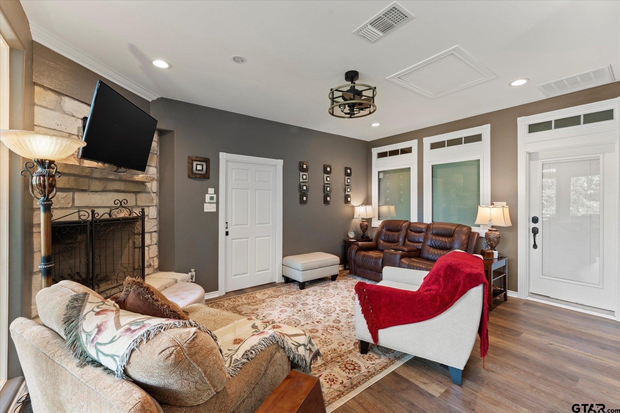 Pittsburg, Texas, 75686, United States, 4 Bedrooms Bedrooms, ,4 BathroomsBathrooms,Residential,For Sale,1983257