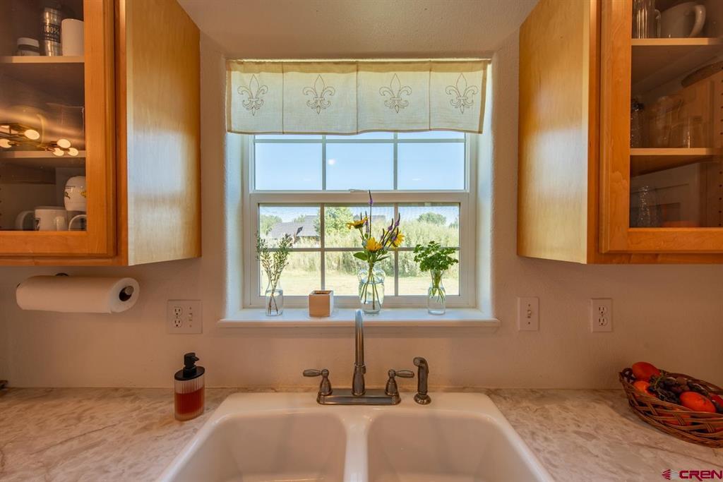 Montrose, Colorado, 81403, United States, 3 Bedrooms Bedrooms, ,2 BathroomsBathrooms,Residential,For Sale,1982789