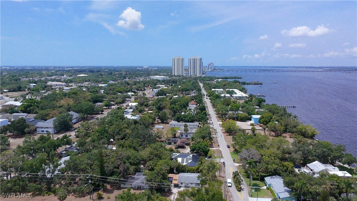 Fort Myers, Florida, 33916, United States, 4 Bedrooms Bedrooms, ,5 BathroomsBathrooms,Residential,For Sale,1975141