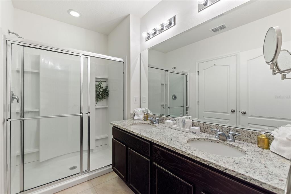 Davenport, Florida, 33837, United States, 7 Bedrooms Bedrooms, ,6 BathroomsBathrooms,Residential,For Sale,1883075