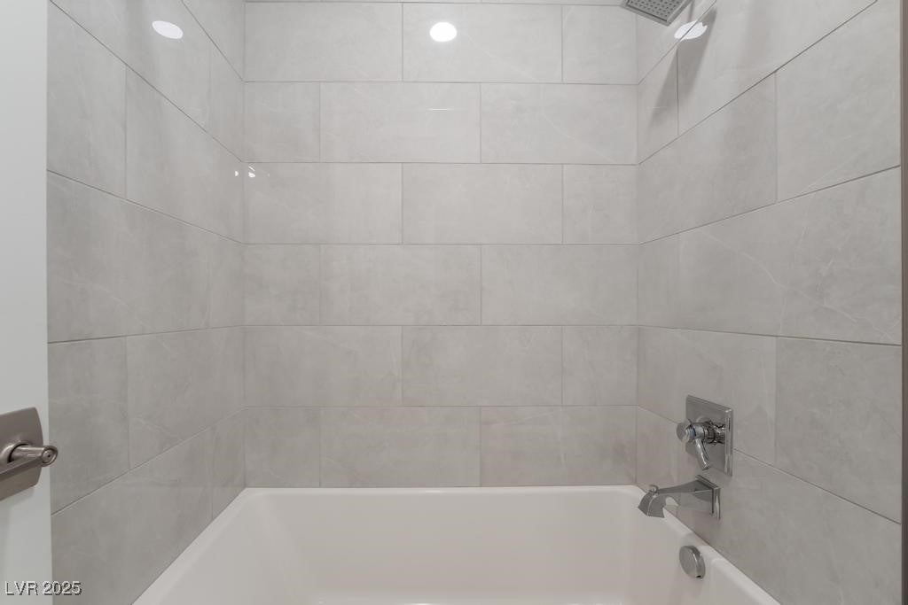 Las Vegas, Nevada, 89138, United States, 4 Bedrooms Bedrooms, ,4 BathroomsBathrooms,Residential,For Sale,1981768