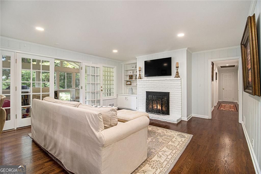 Atlanta, Georgia, 30345, United States, 4 Bedrooms Bedrooms, ,4 BathroomsBathrooms,Residential,For Sale,1929806