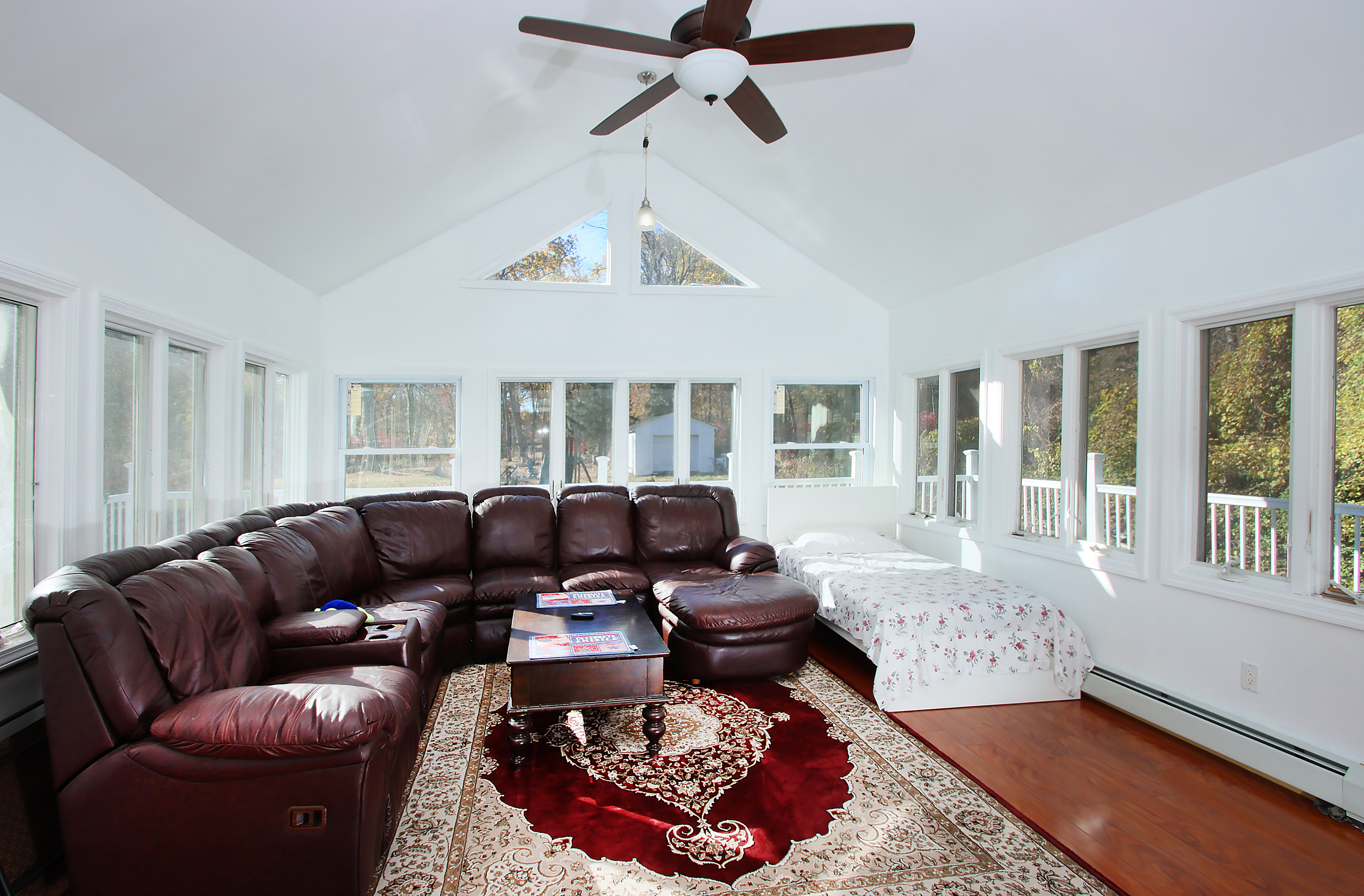 North Haven, Connecticut, 06473, United States, 3 Bedrooms Bedrooms, ,2 BathroomsBathrooms,Residential,For Sale,1989053