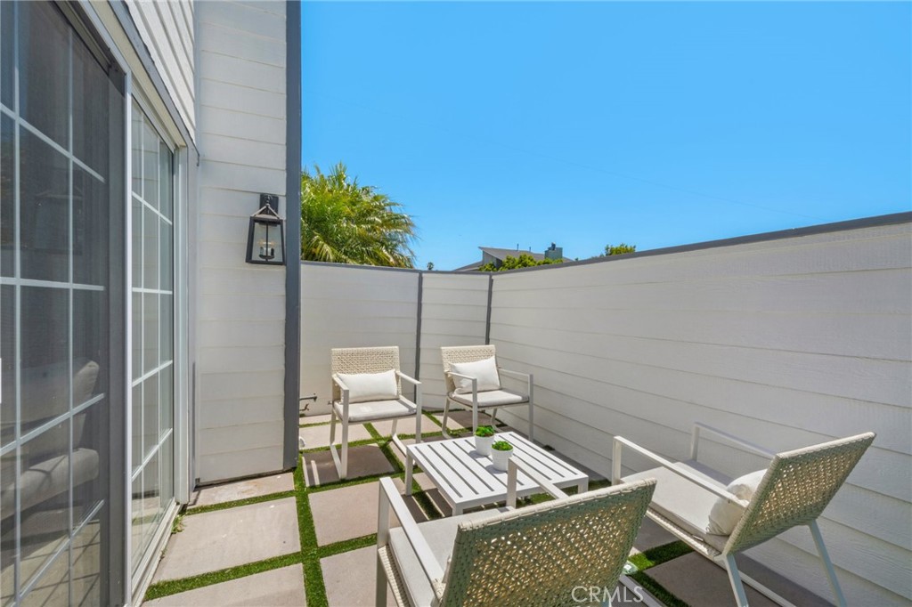 Costa Mesa, California, 92627, United States, 3 Bedrooms Bedrooms, ,2 BathroomsBathrooms,Residential,For Sale,1847589