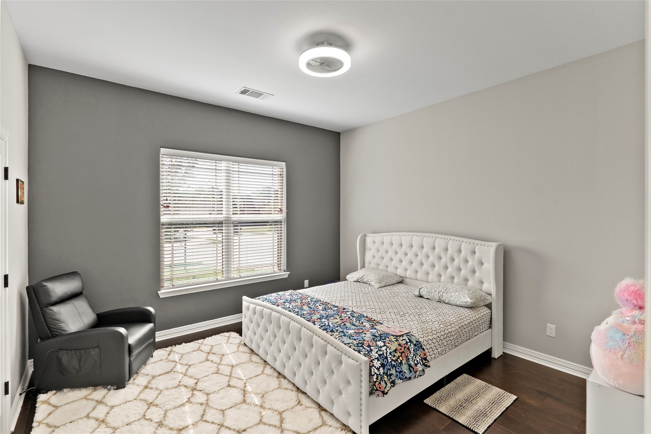 College Station, Texas, 77845, United States, 4 Bedrooms Bedrooms, ,3 BathroomsBathrooms,Residential,For Sale,1994441