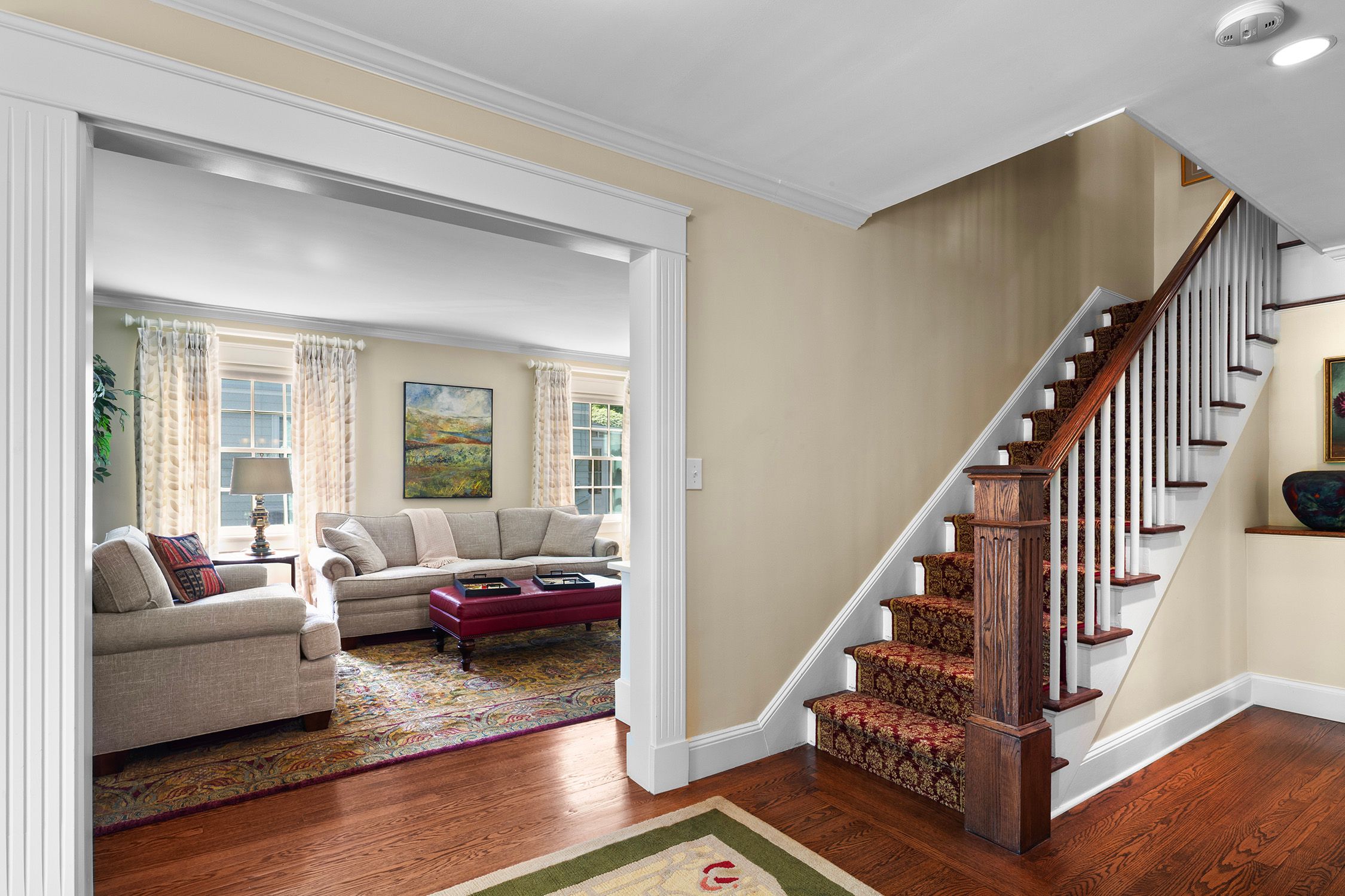  Classic Newport Colonial - 物件實景