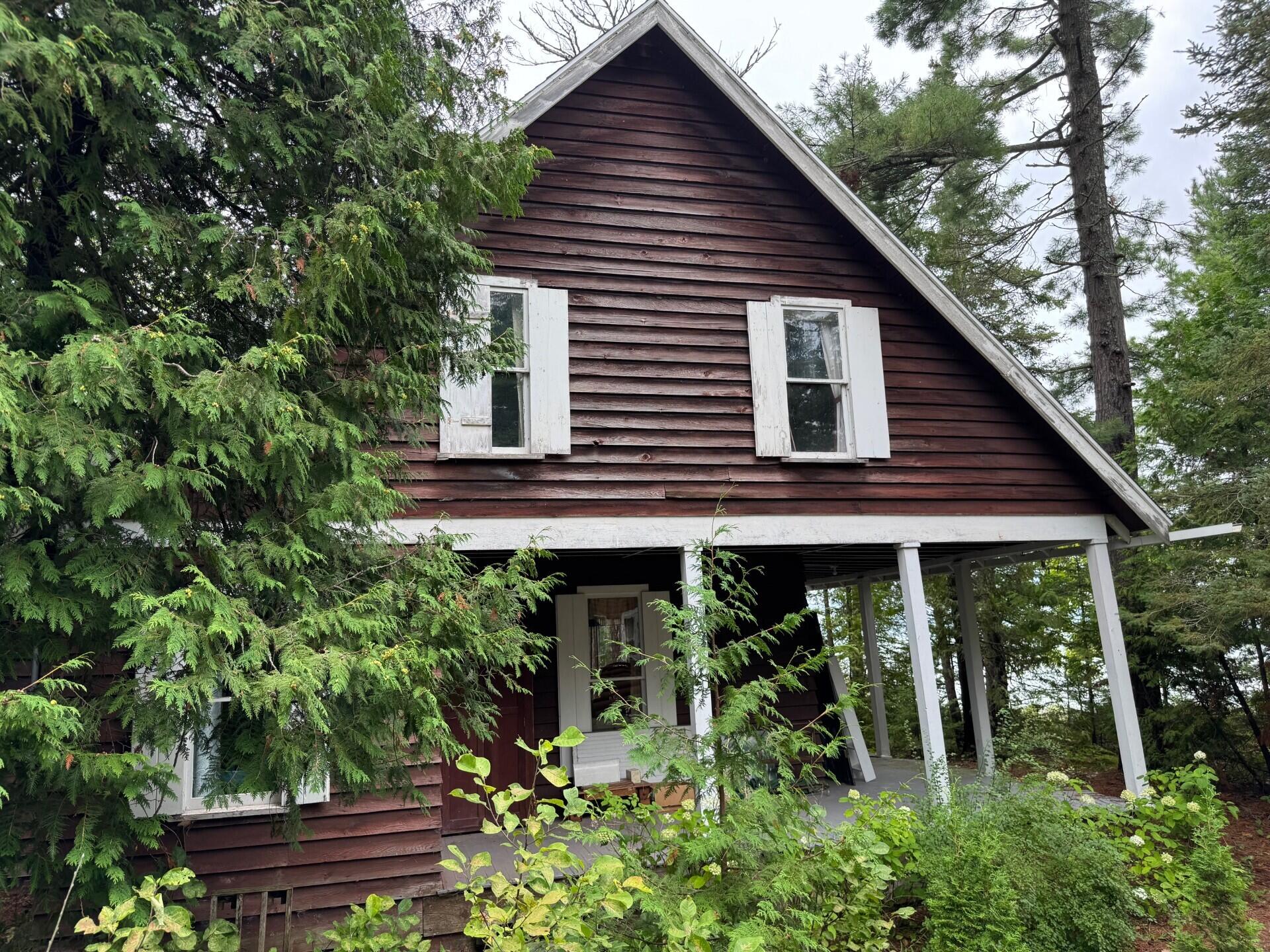 Mackinaw City, Michigan, 49701, United States, 3 Bedrooms Bedrooms, ,1 BathroomBathrooms,Residential,For Sale,1996102