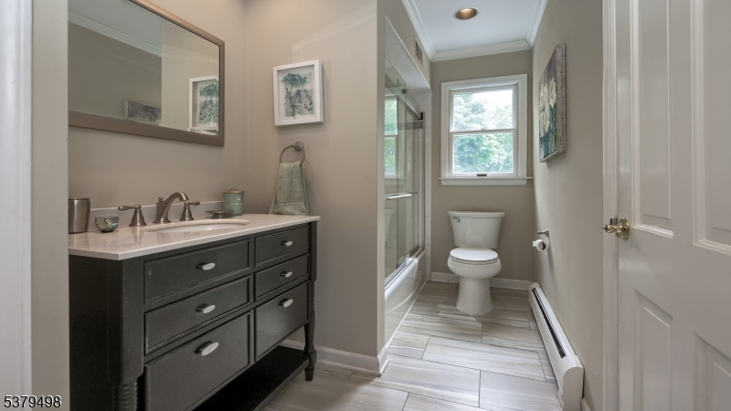 Kinnelon Boro, New Jersey, 07405, United States, 4 Bedrooms Bedrooms, ,5 BathroomsBathrooms,Residential,For Sale,1932382