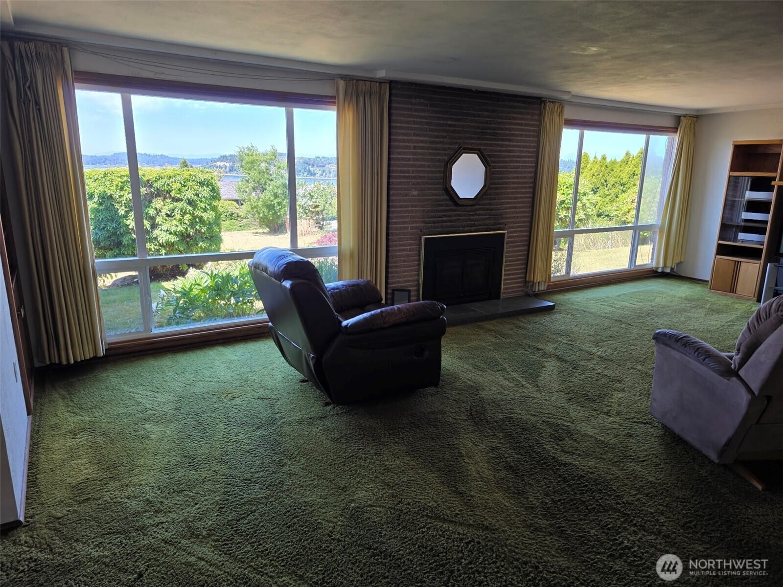 Tacoma, Washington, 98465, United States, 3 Bedrooms Bedrooms, ,2 BathroomsBathrooms,Residential,For Sale,1829131