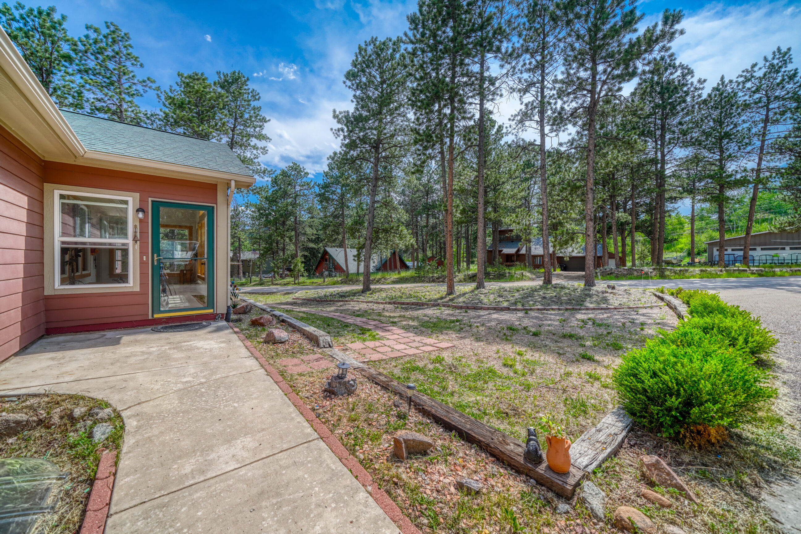 Woodland Park, Colorado, 80863, United States, 3 Bedrooms Bedrooms, ,2 BathroomsBathrooms,Residential,For Sale,1891274