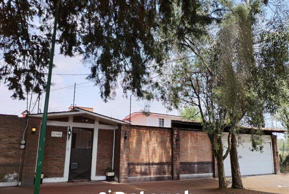 Metepec, Estado de méxico, 52149, Mexico, 4 Bedrooms Bedrooms, ,2 BathroomsBathrooms,Residential,For Sale,1807183