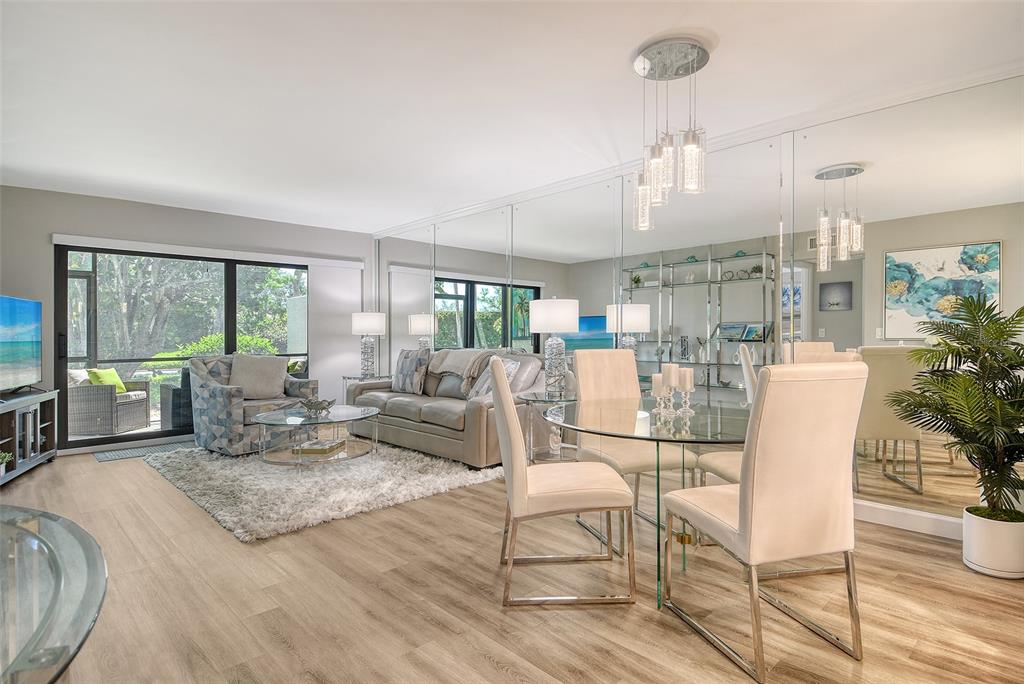 Longboat Key, Florida, 34228, United States, 2 Bedrooms Bedrooms, ,1 BathroomBathrooms,Residential,For Sale,1859781