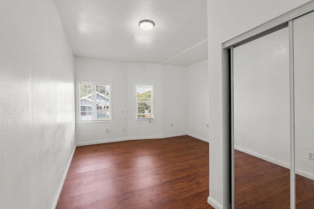 Emeryville, California, 94608, United States, ,Residential,For Sale,1928505