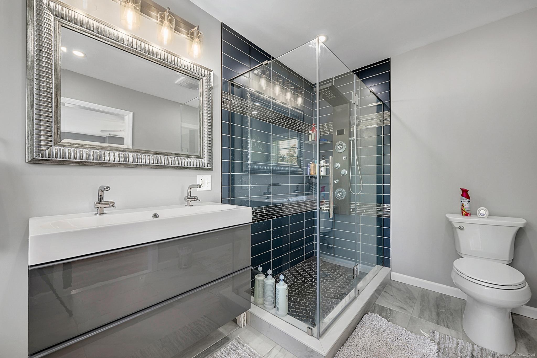 Naugatuck, Connecticut, 06770, United States, 4 Bedrooms Bedrooms, ,3 BathroomsBathrooms,Residential,For Sale,1937720